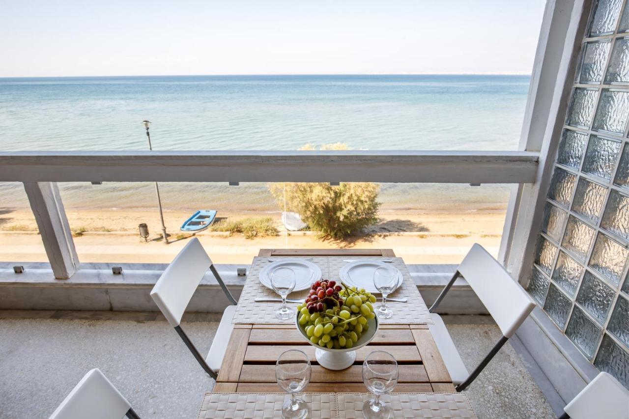 Metaxa Seafront Apartment Peraía Esterno foto