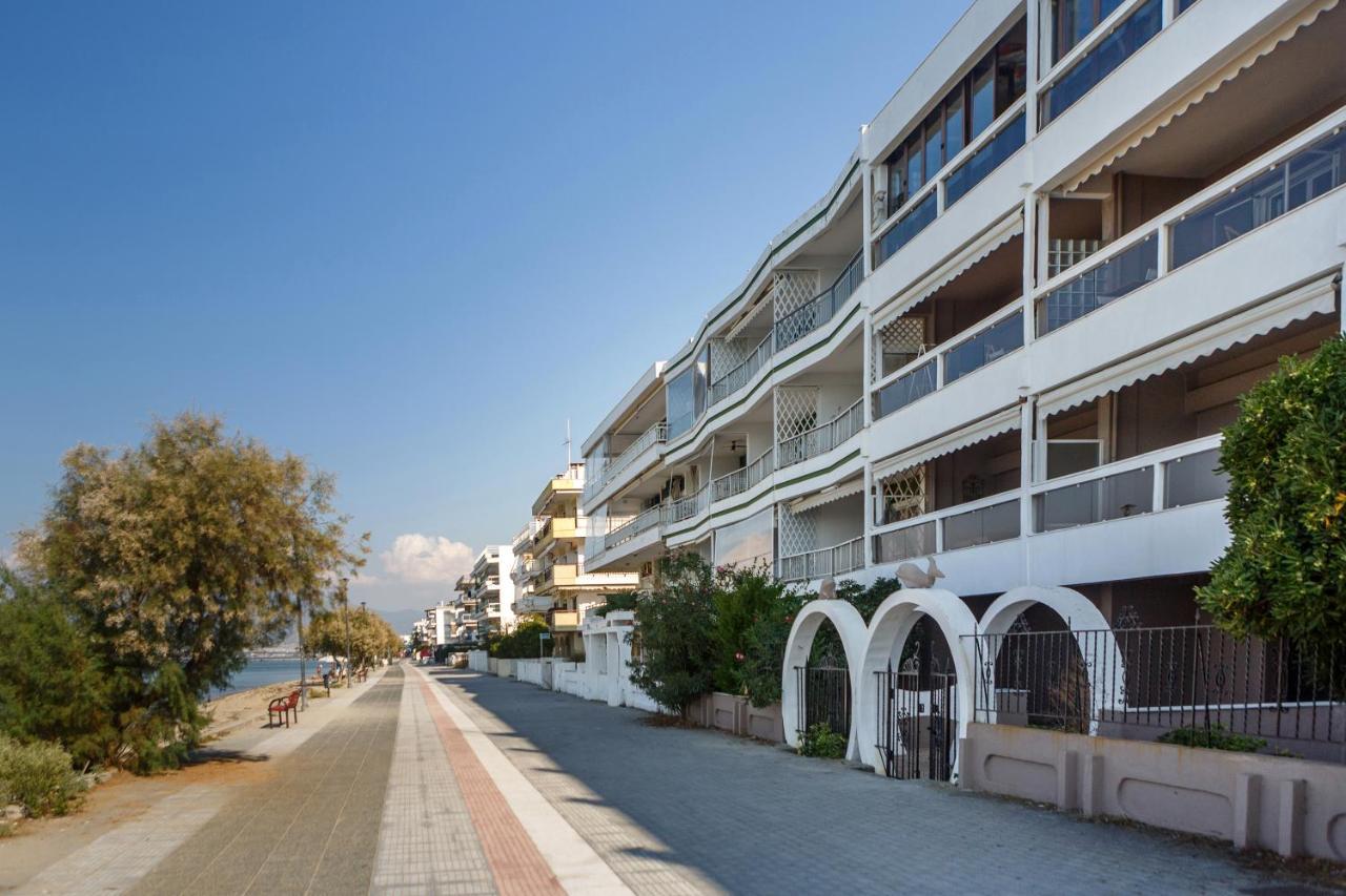 Metaxa Seafront Apartment Peraía Esterno foto