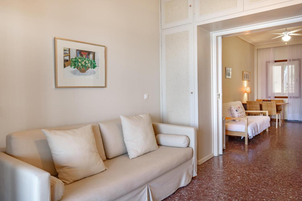 Metaxa Seafront Apartment Peraía Esterno foto